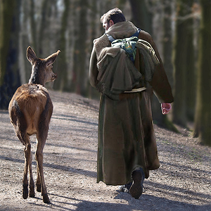 Als Tierfreund kennen die Kinder den Heiligen Franz von Assisi.